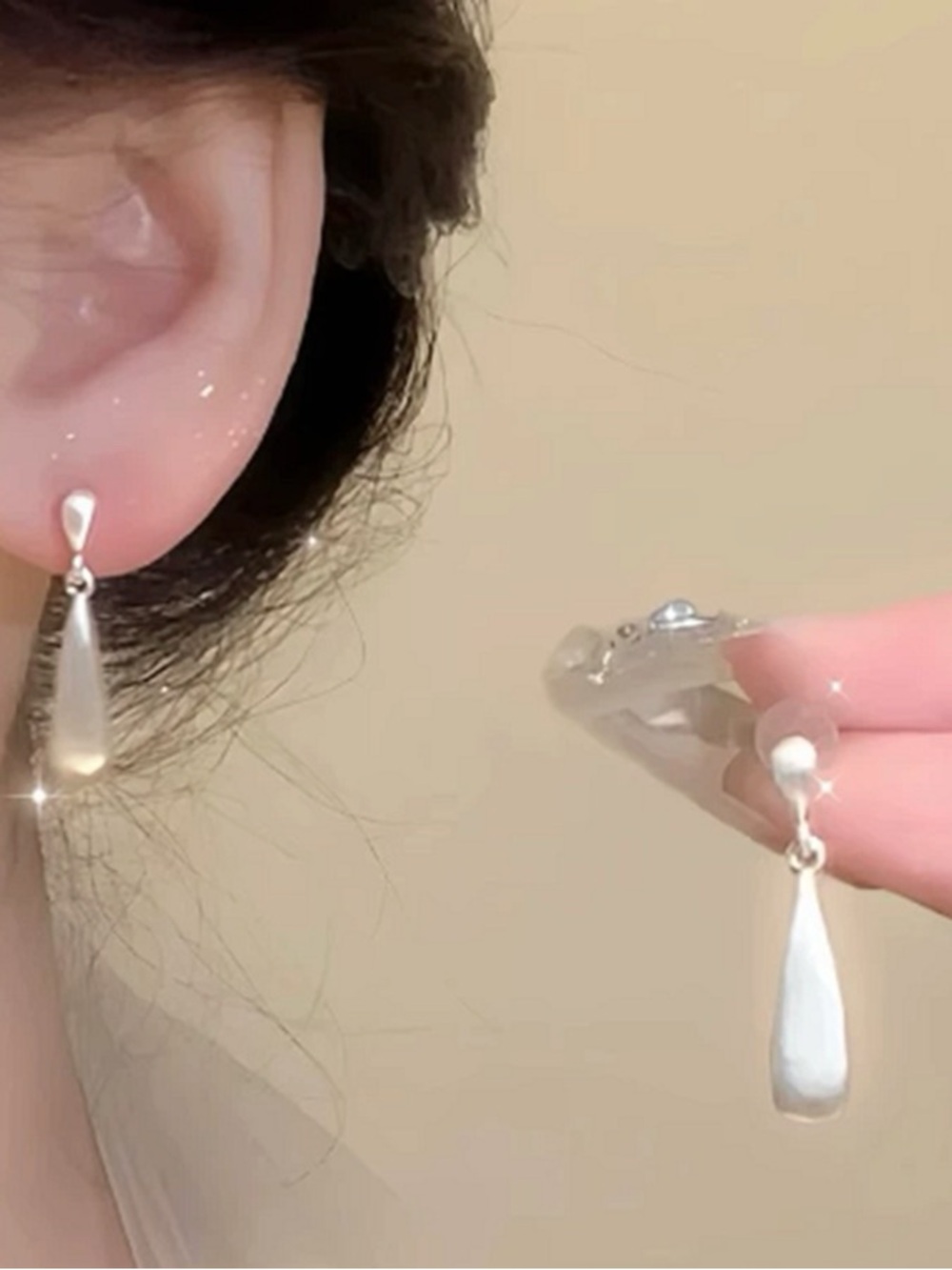 Minimalist Silver Teardrop Dangle Earrings for Women